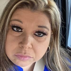 Meet your Posher, Vicky